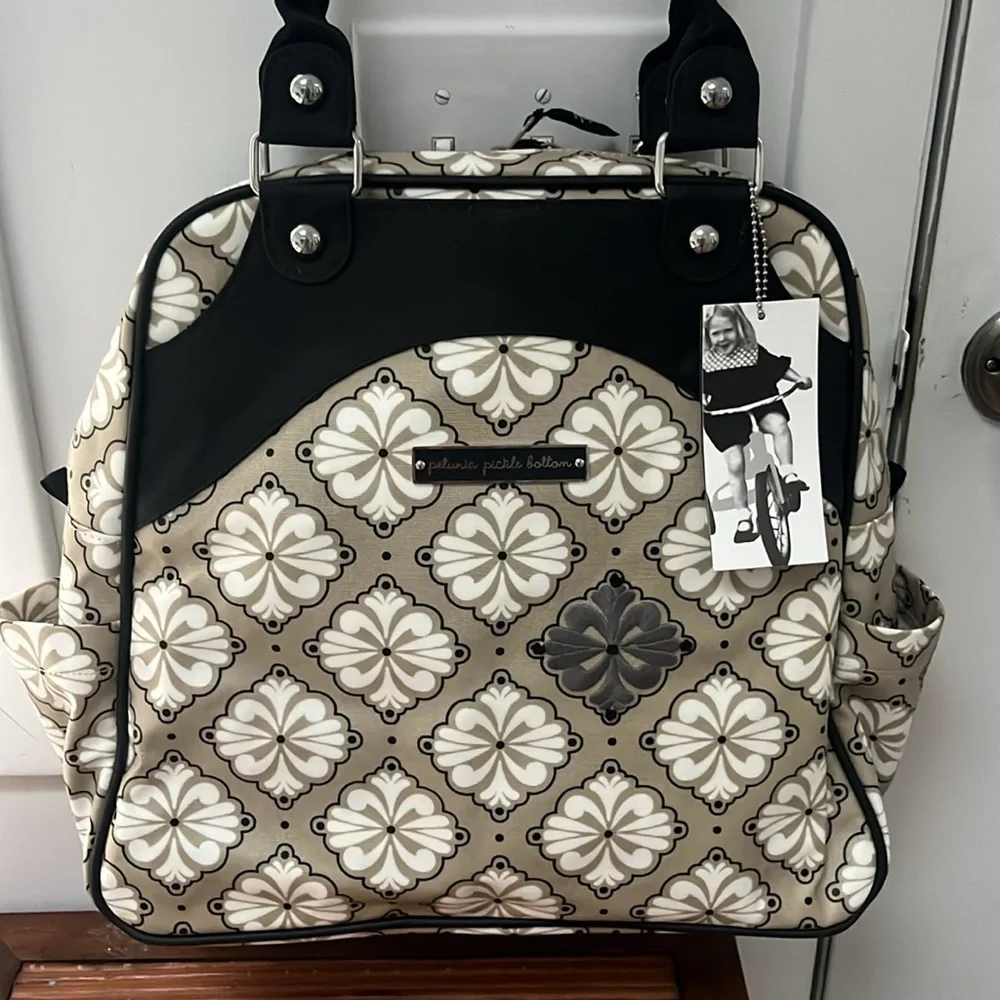 Petunia Pickle Bottom Marbella Meadows Sashay Satchel Diaper Bag,NWT